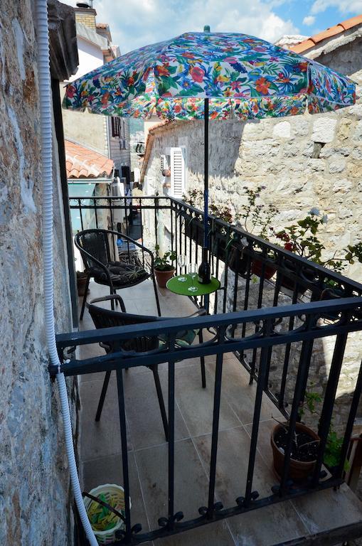 Bell Tower Apartment Budva Rum bild